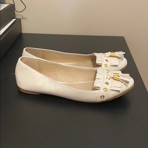 White and gold loafers - Picture 2 of 5